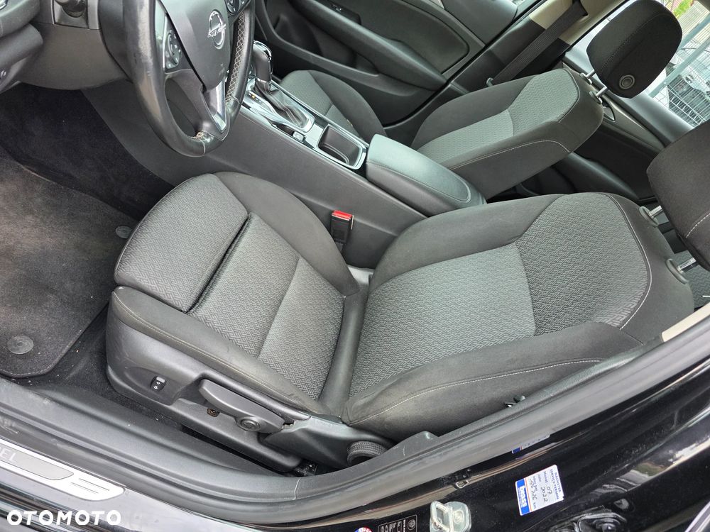 Opel Insignia Sports Tourer 2.0 Diesel Automatik Ultimate 120 Jahre - 24