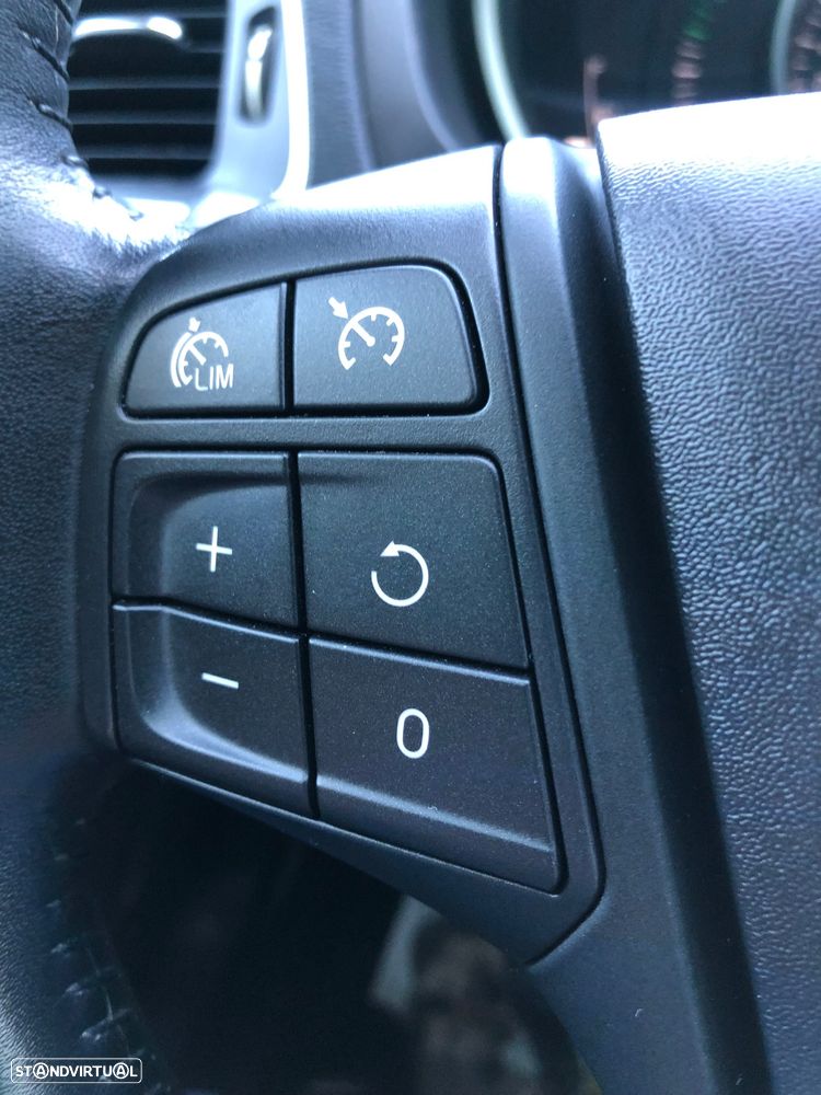 Volvo V40 1.5 T3 Sport Edition Geartronic - 32