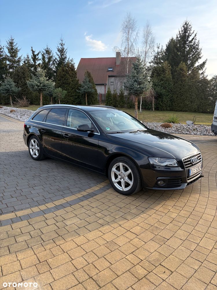 Audi A4 Avant - 1