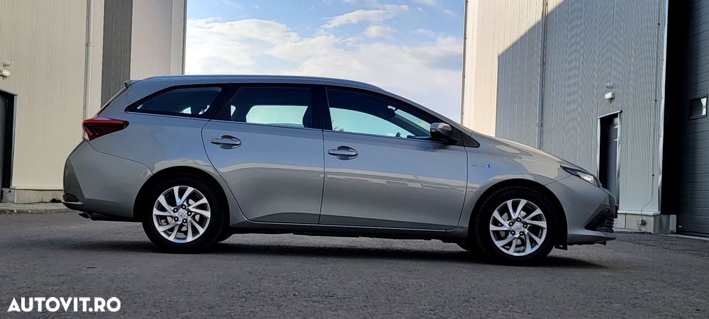 Toyota Auris - 3