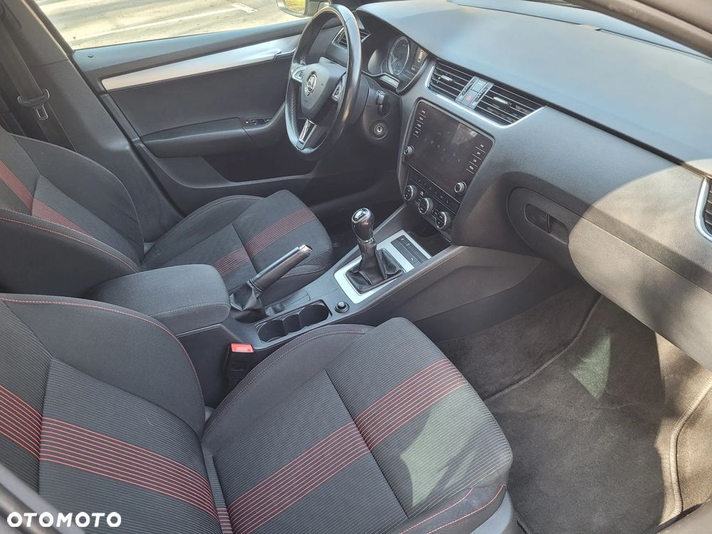 Skoda Octavia - 7