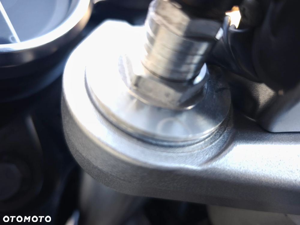 Yamaha FJR - 15