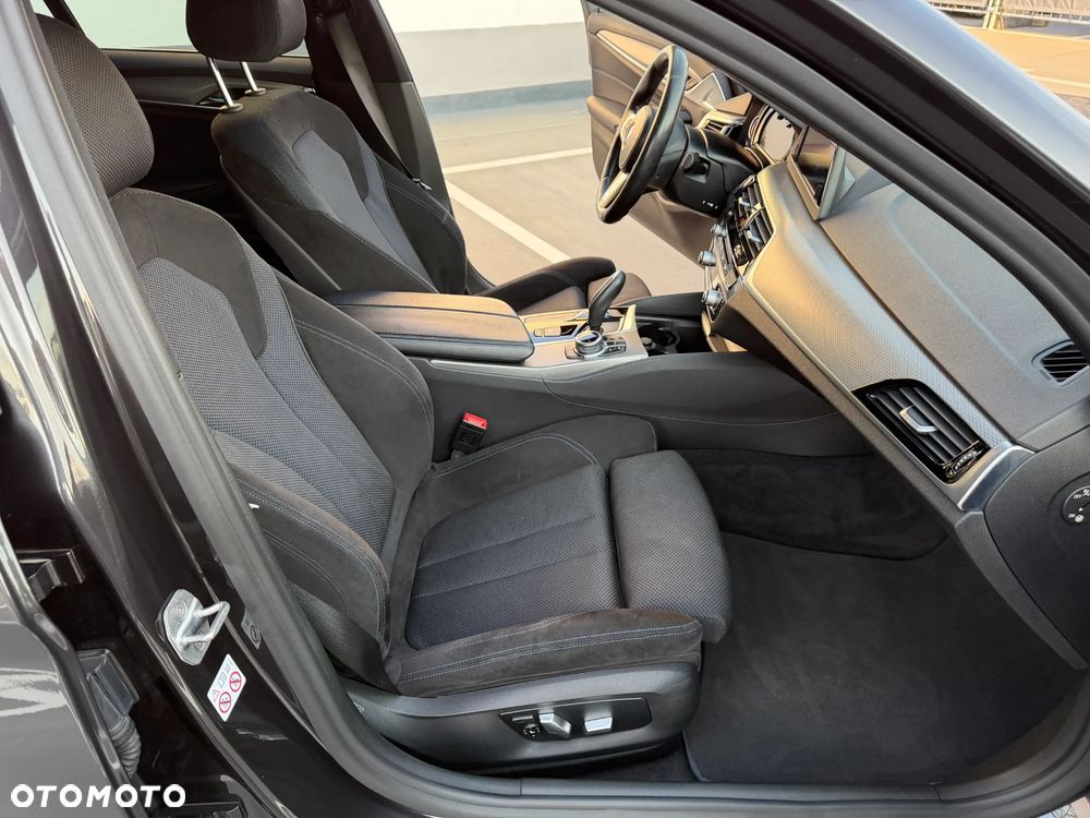 BMW Seria 5 540d xDrive Sport Line - 11