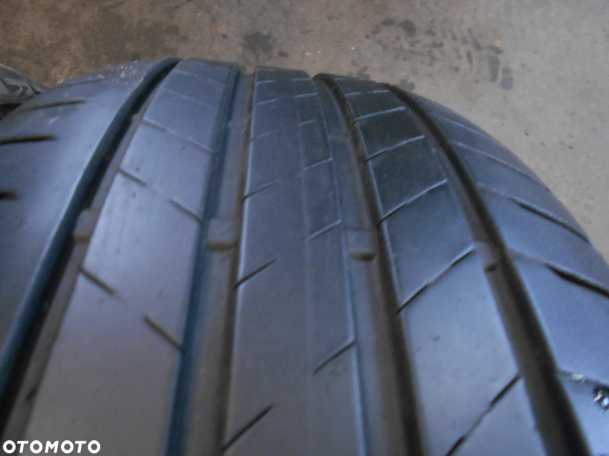 OPONY  235/50R19 BRIDGESTONE TURANZA T005 MO DOT 2221 / 3520 7.4MM - 4