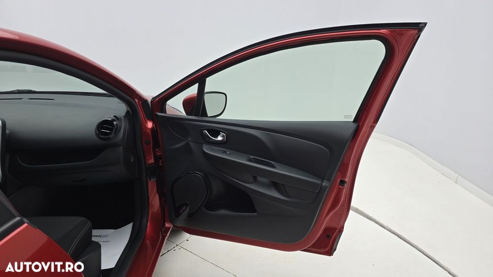 Renault Clio - 18