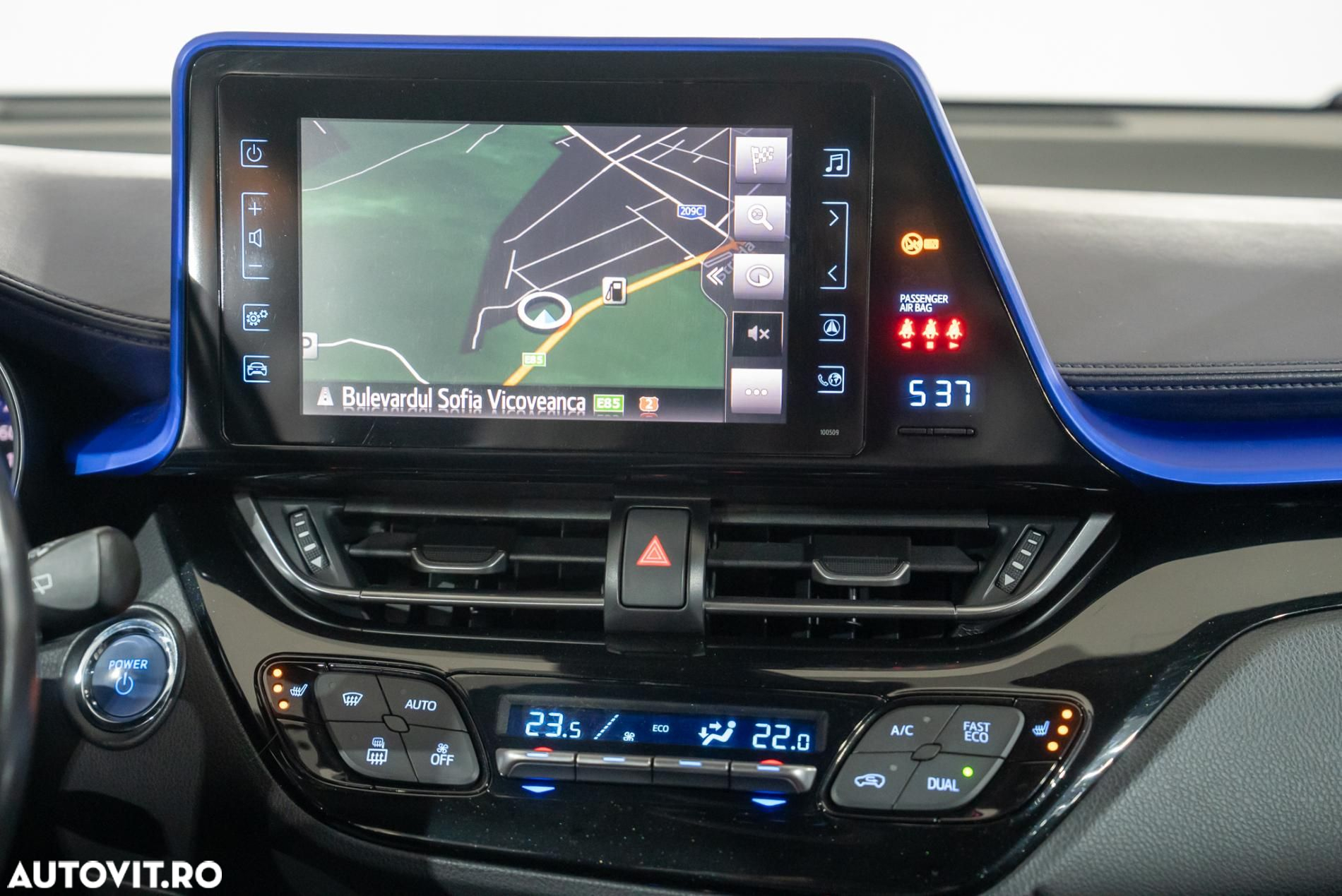 Toyota C-HR 1.8 HSD 4x2 CVT C-ult LED - 15