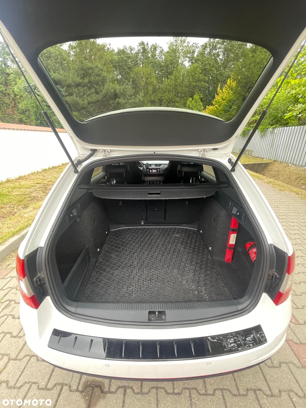 Skoda Octavia 2.0 TDI RS DSG - 11