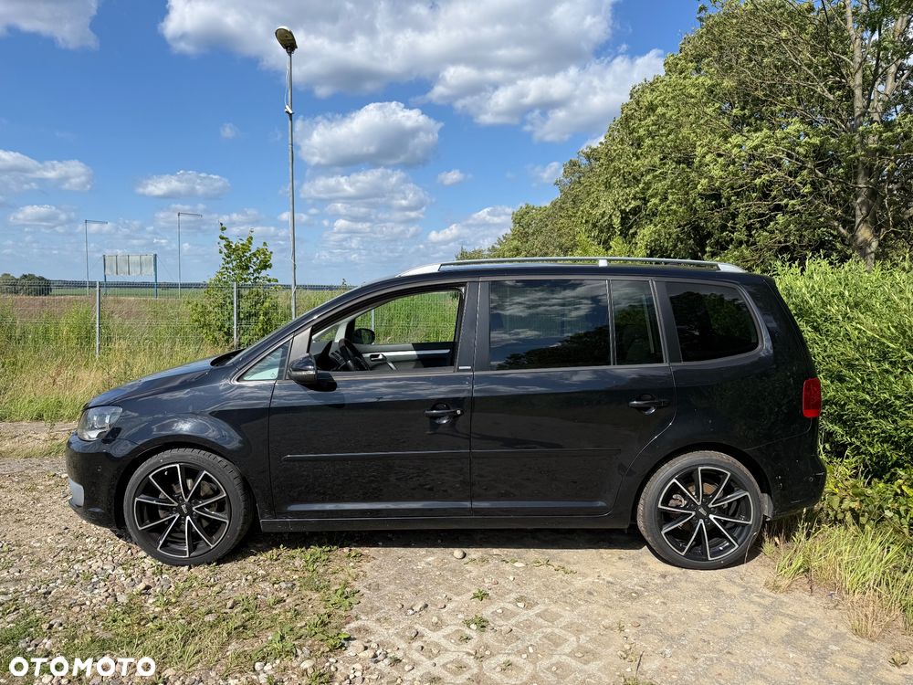 Volkswagen Touran 1.4 TSI STYLE - 8