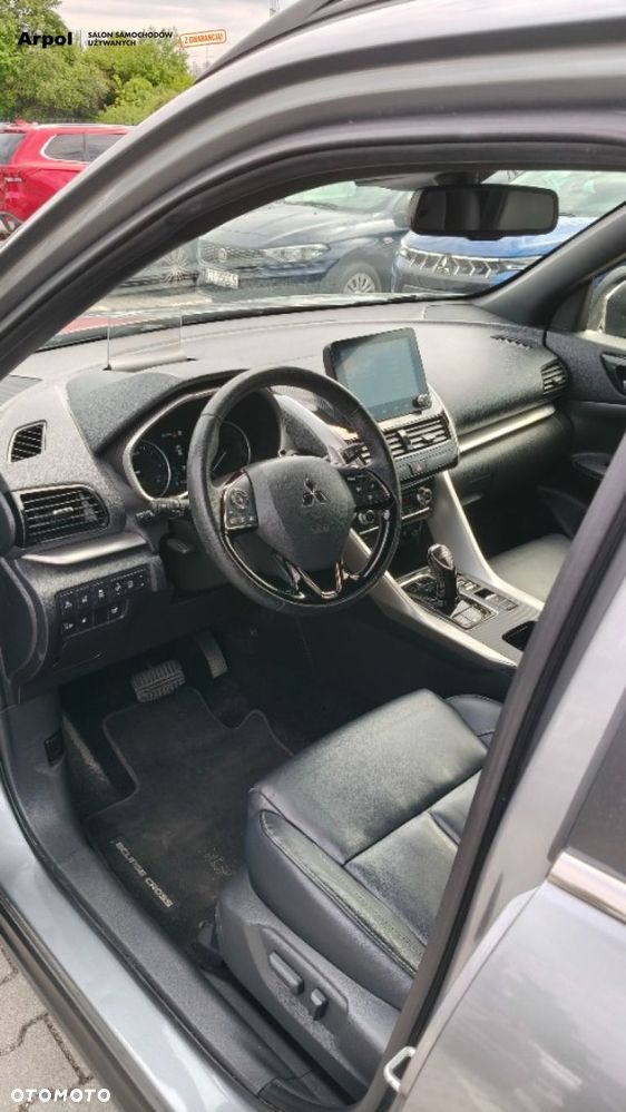 Mitsubishi Eclipse Cross - 11