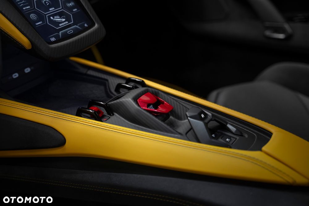 Lamborghini Revuelto - 21