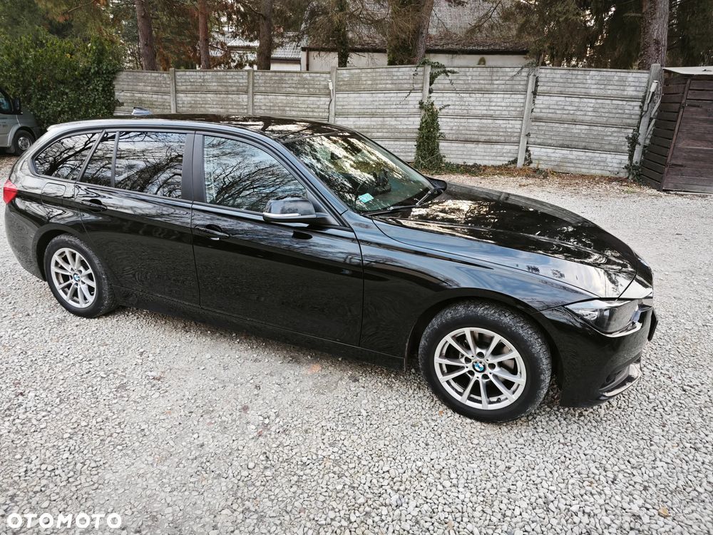BMW Seria 3 316d Touring - 3