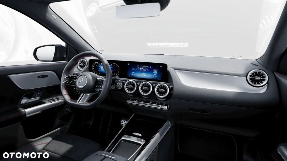 Mercedes-Benz GLA - 8