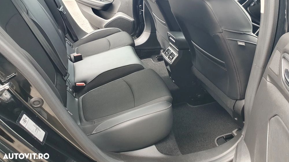 Renault Megane BLUE dCi 115 EDC INTENS - 37