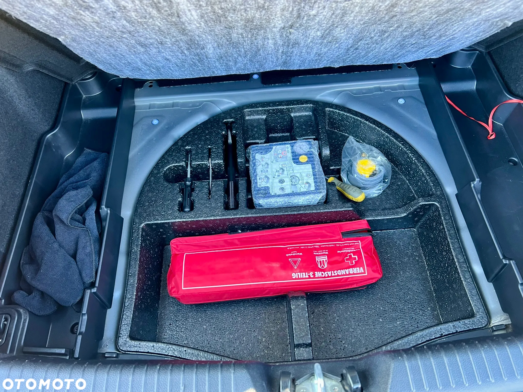 Kia Ceed 1.6 T-GDI GT - 14