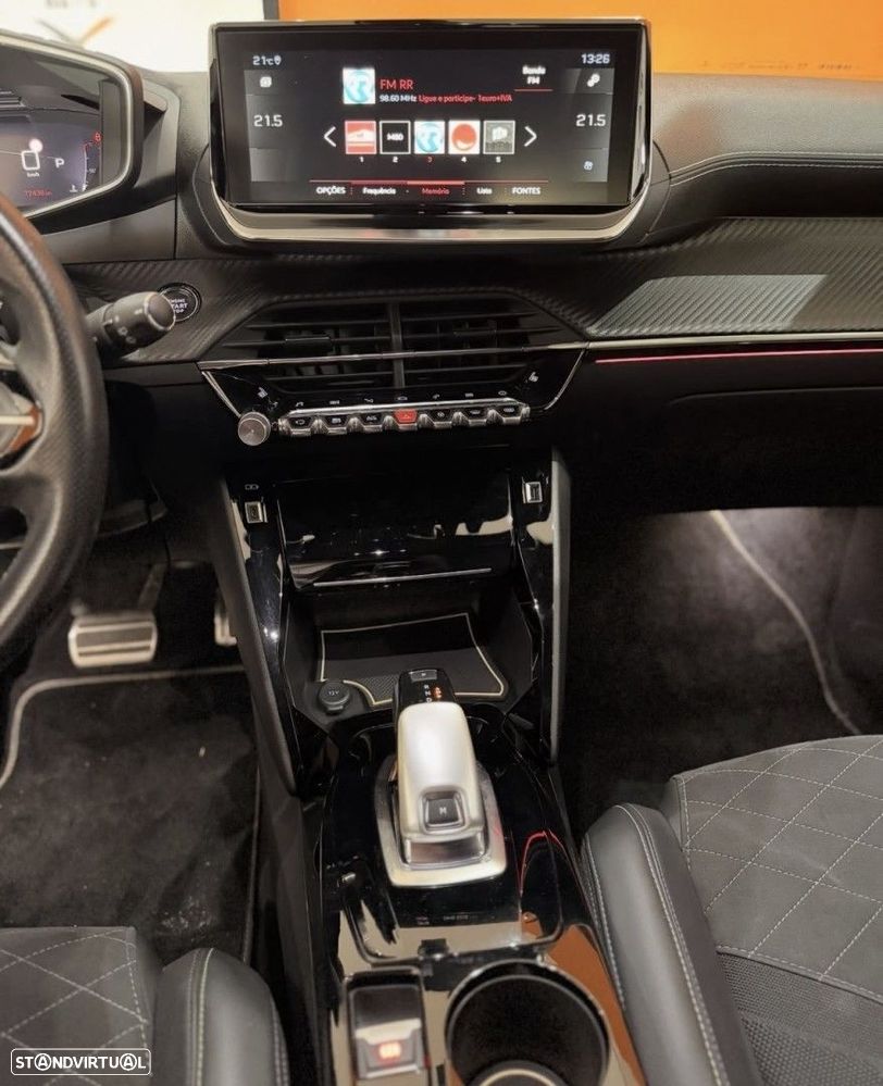 Peugeot 2008 1.2 PureTech GT EAT8 - 7