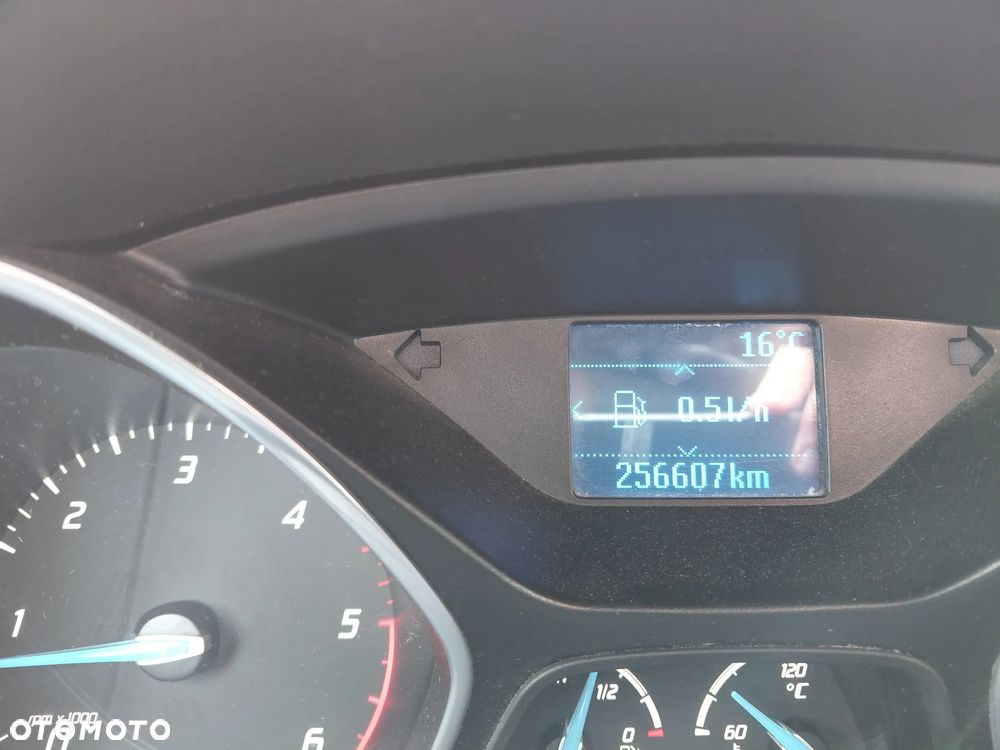 Ford Focus - 16