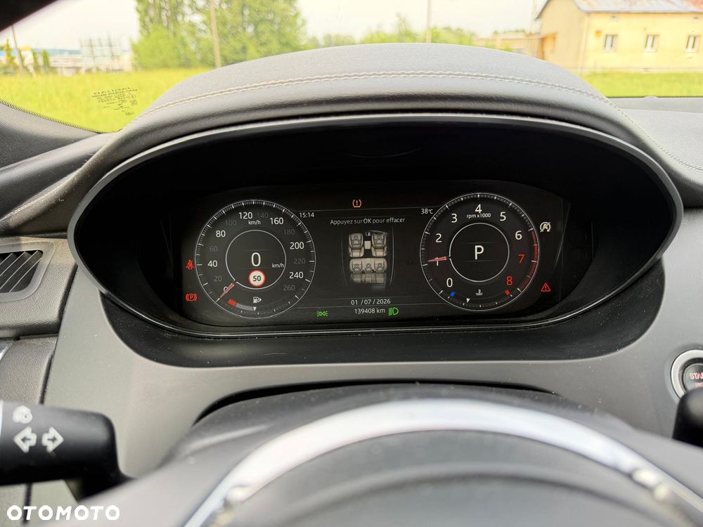 Jaguar E-Pace 2.0 i4P AWD R-Dynamic HSE - 17