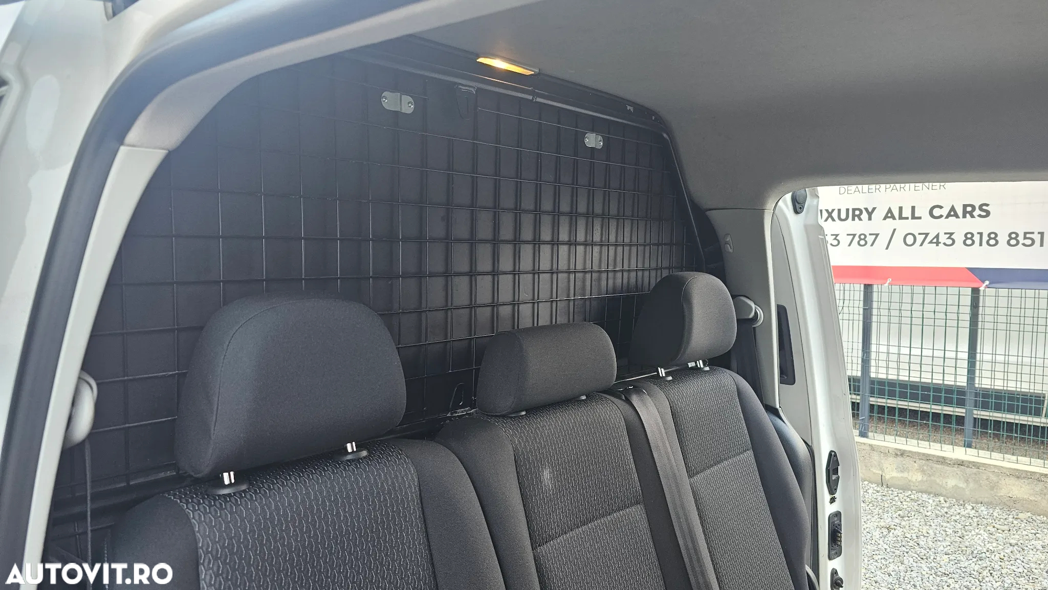 Volkswagen Caddy Maxi 2.0 TDI 75 kW Life - 16
