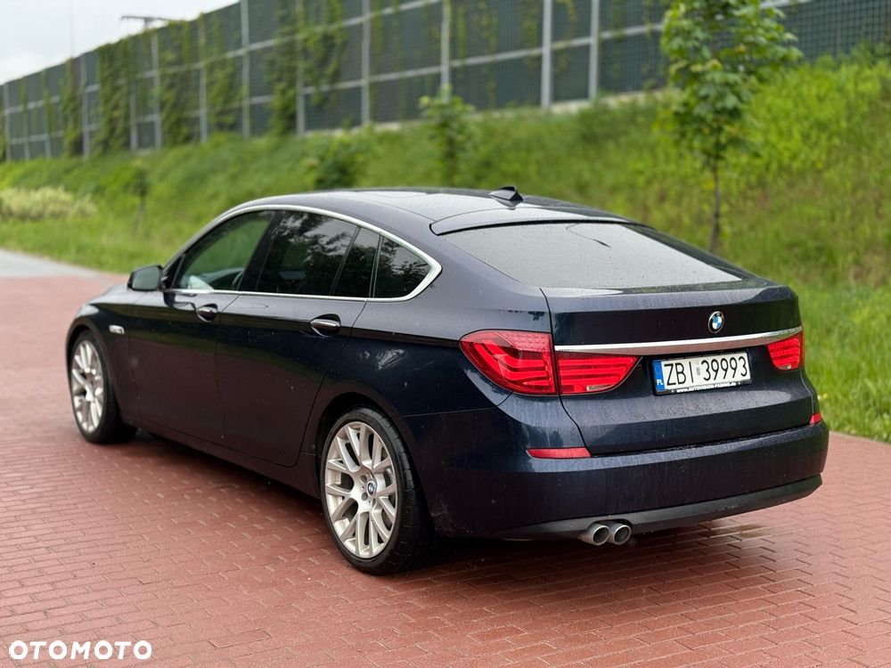 BMW 5GT - 3