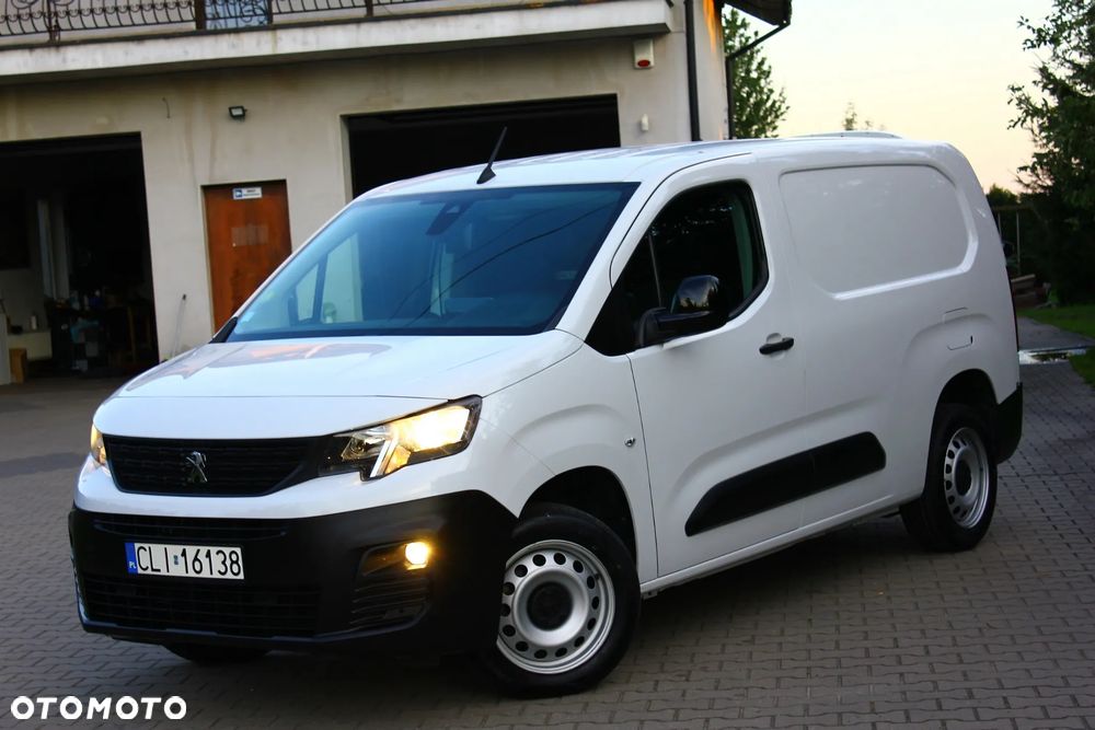 Peugeot PARTNER 1.5HDI 130KM AUTOMAT 8 BIEGÓW LONG DŁUGI 3 OSOBOWY PERFEKT AUTO NAVIGACJA KAMERY,ASYSTENTY,VF23% - 14