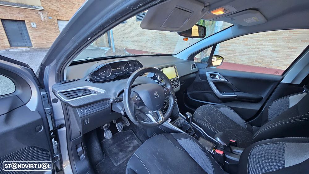 Peugeot 2008 1.6 BlueHDi Allure - 10