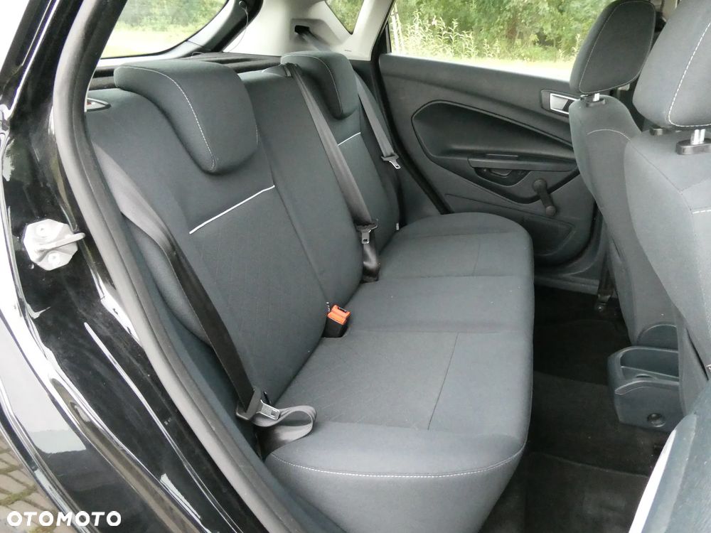 Ford Fiesta 1.25 Champions Edition - 28