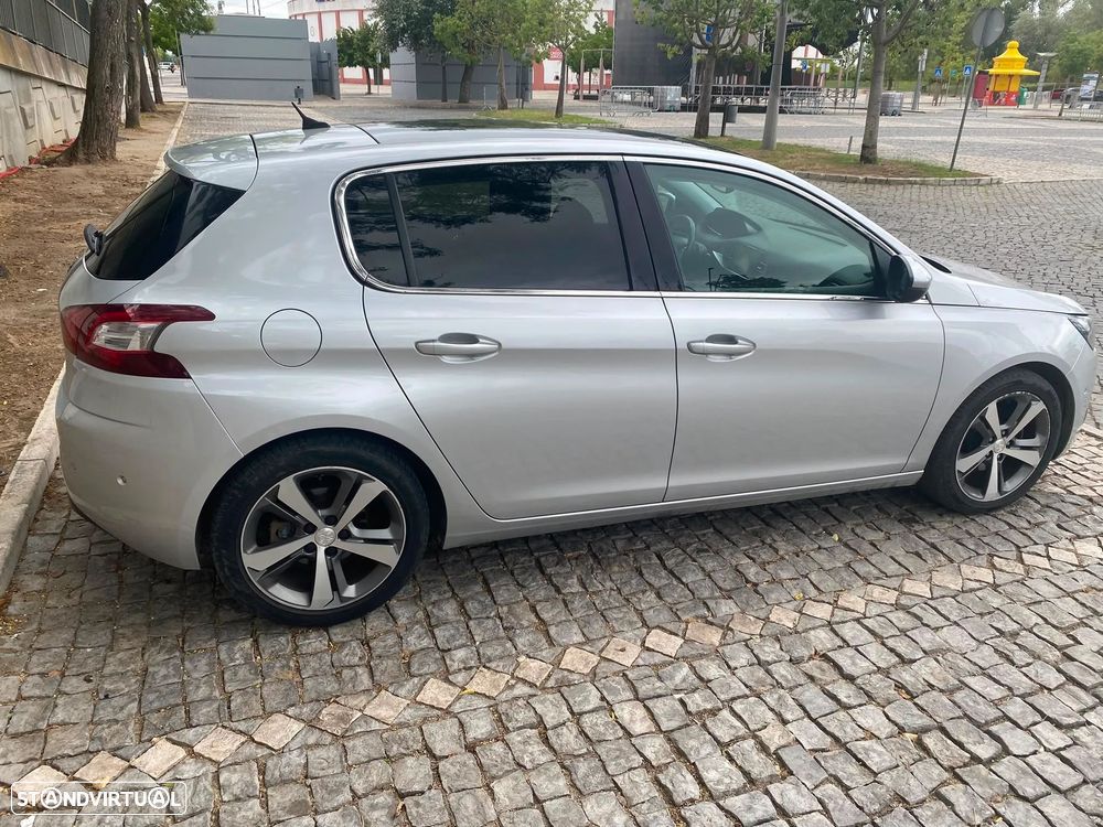 Peugeot 308 1.6 e-HDi Allure J17 — fotografia 5