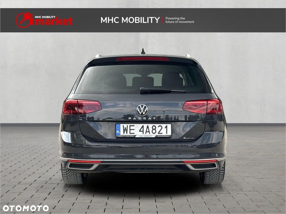 Volkswagen Passat Variant 2.0 TDI 4Mot Elegance DSG - 4