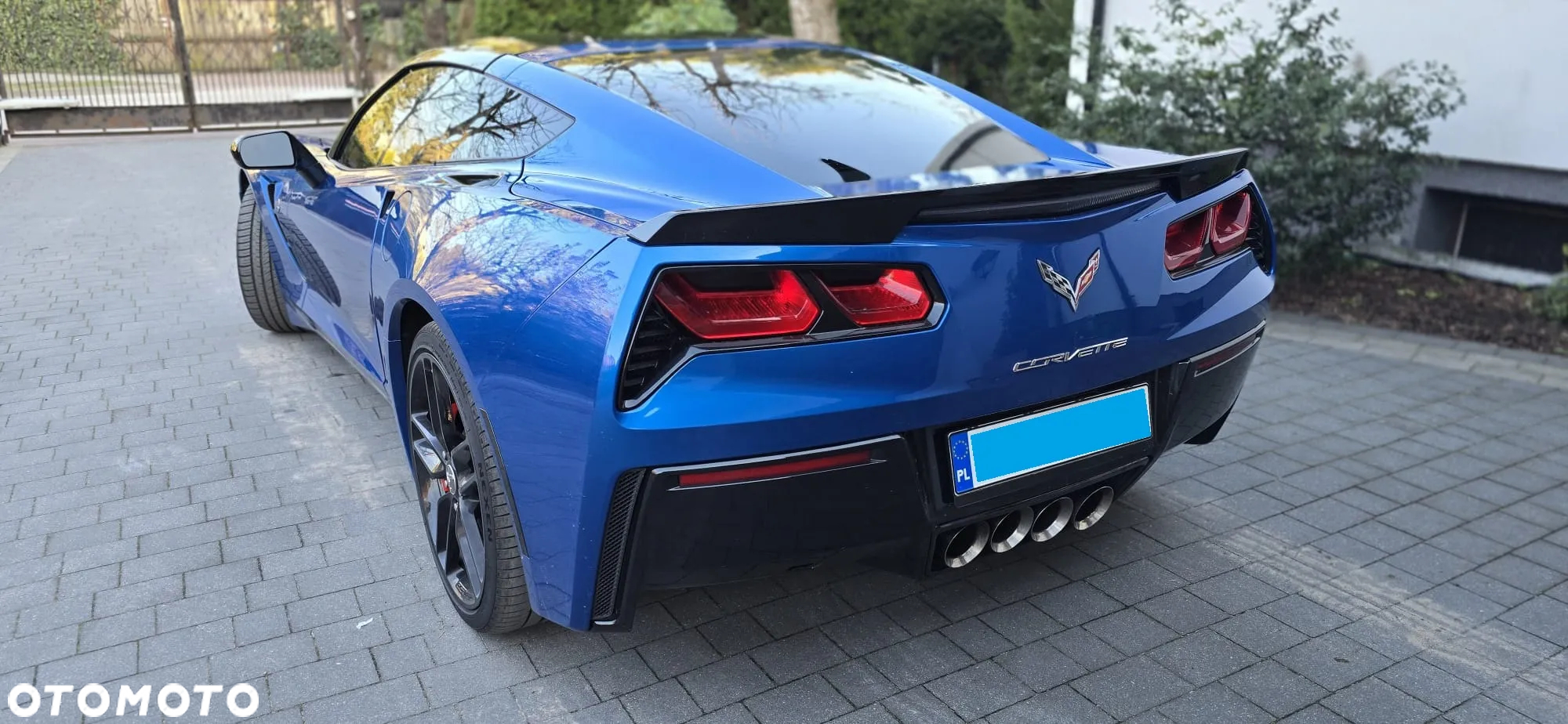 Chevrolet Corvette - 3