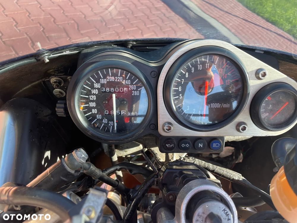 Kawasaki ZXR - 11