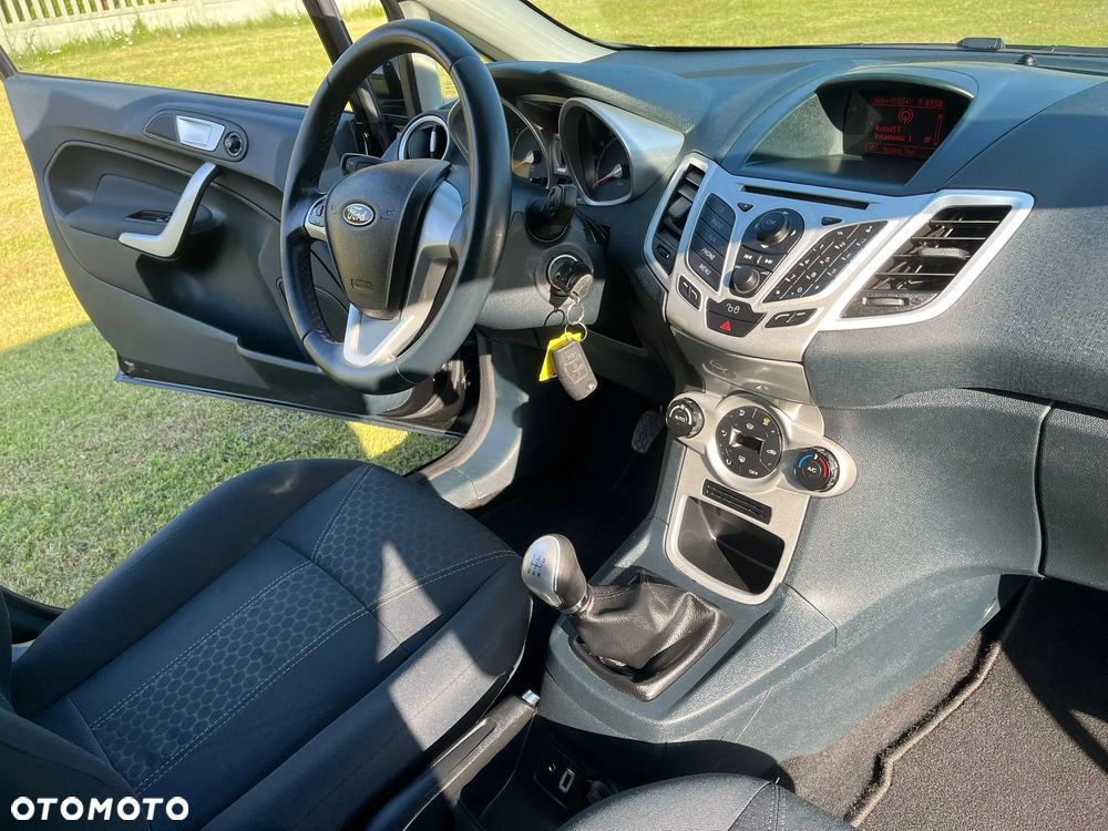 Ford Fiesta 1.25 Titanium EU5 - 12