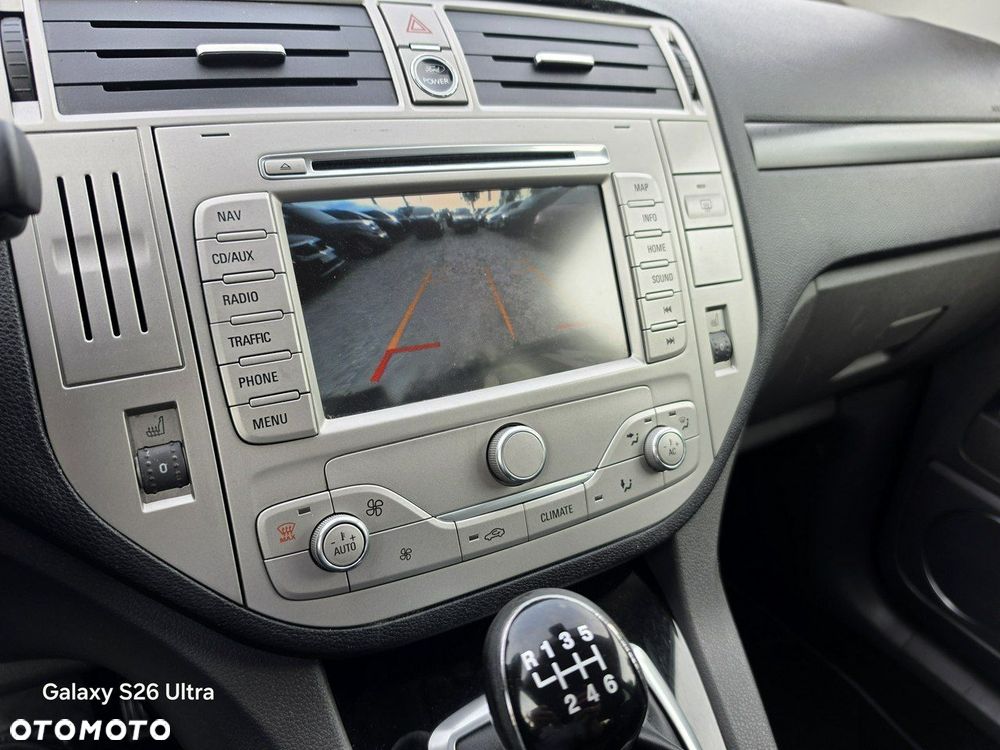 Ford Kuga 2.0 TDCi 4x4 Titanium - 38