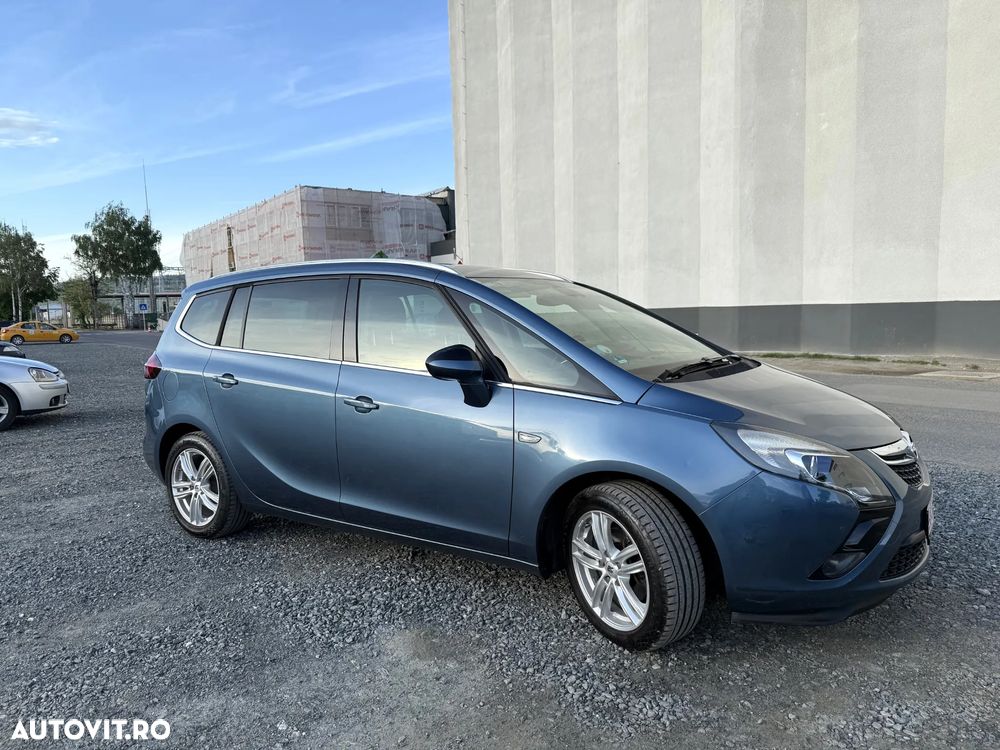Opel Zafira 2.0 CDTI ECOTEC Cosmo - 6