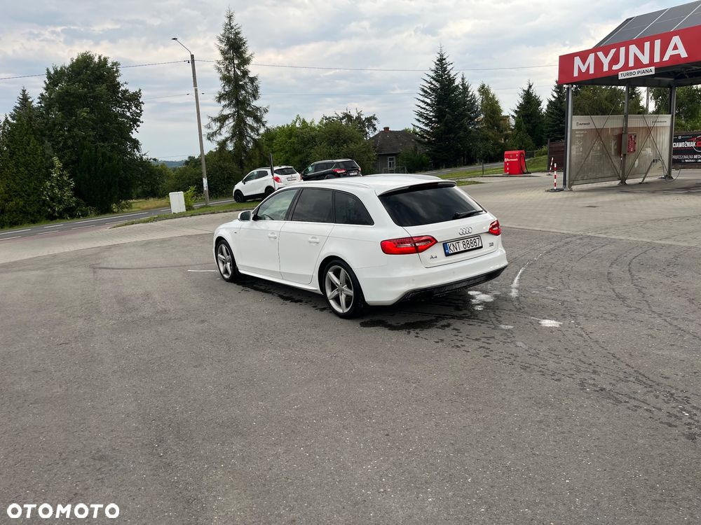Audi A4 Avant 2.0 TDI Quattro Line S tronic - 5
