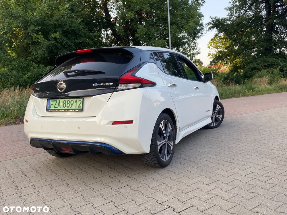Nissan Leaf - 6
