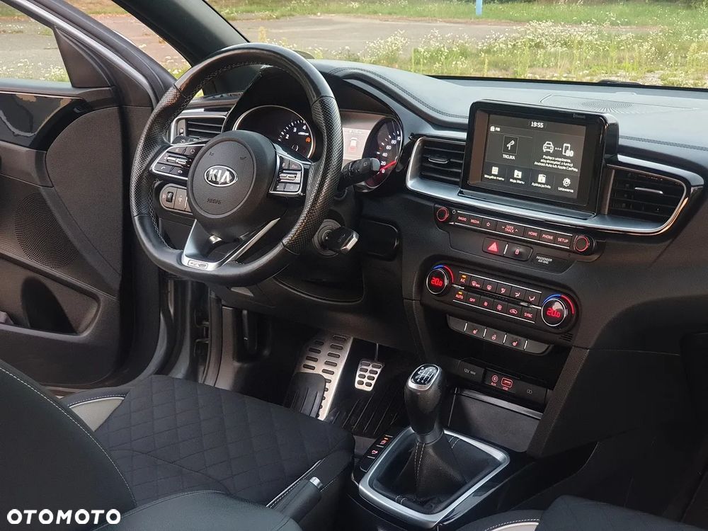 Kia Ceed 1.4 T-GDI GT-Line - 22