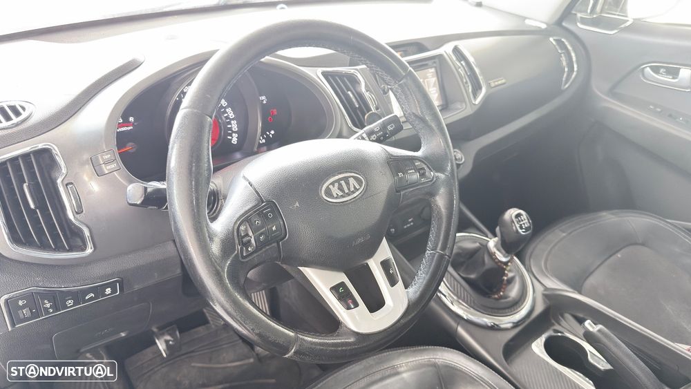Kia Sportage 1.7 CRDI ISG EX - 9