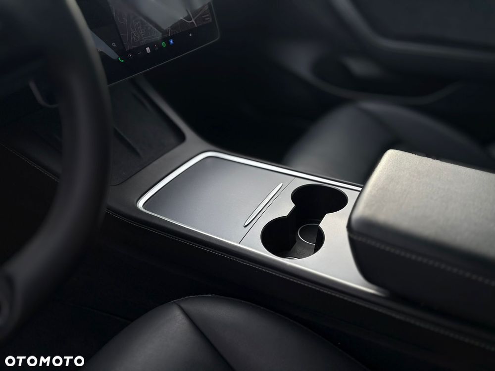 Tesla Model 3 Langstreckenbatterie Allradantrieb Dual Motor - 28