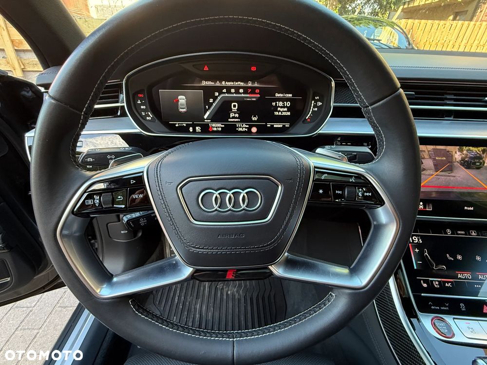 Audi S8 - 23
