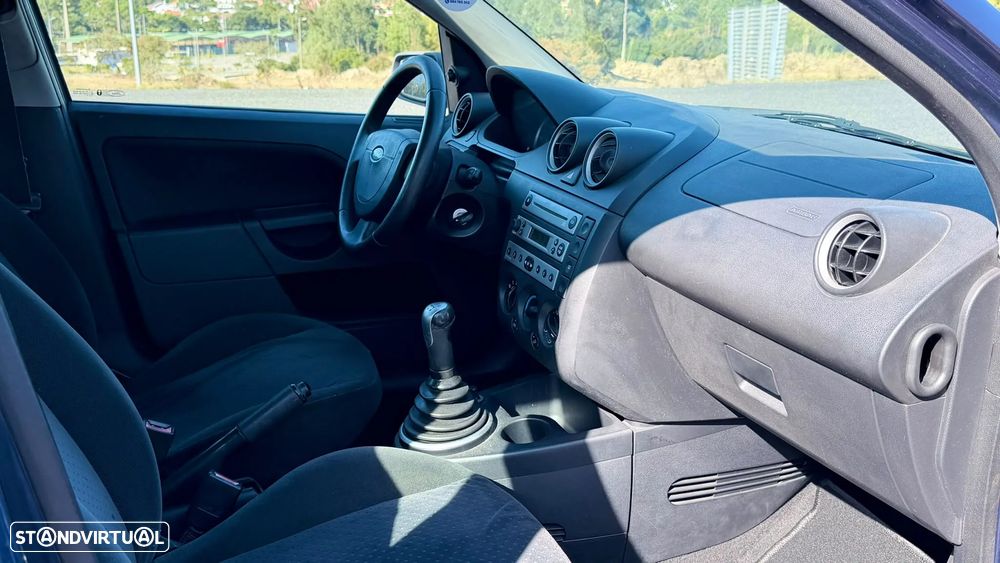 Ford Fiesta - 13