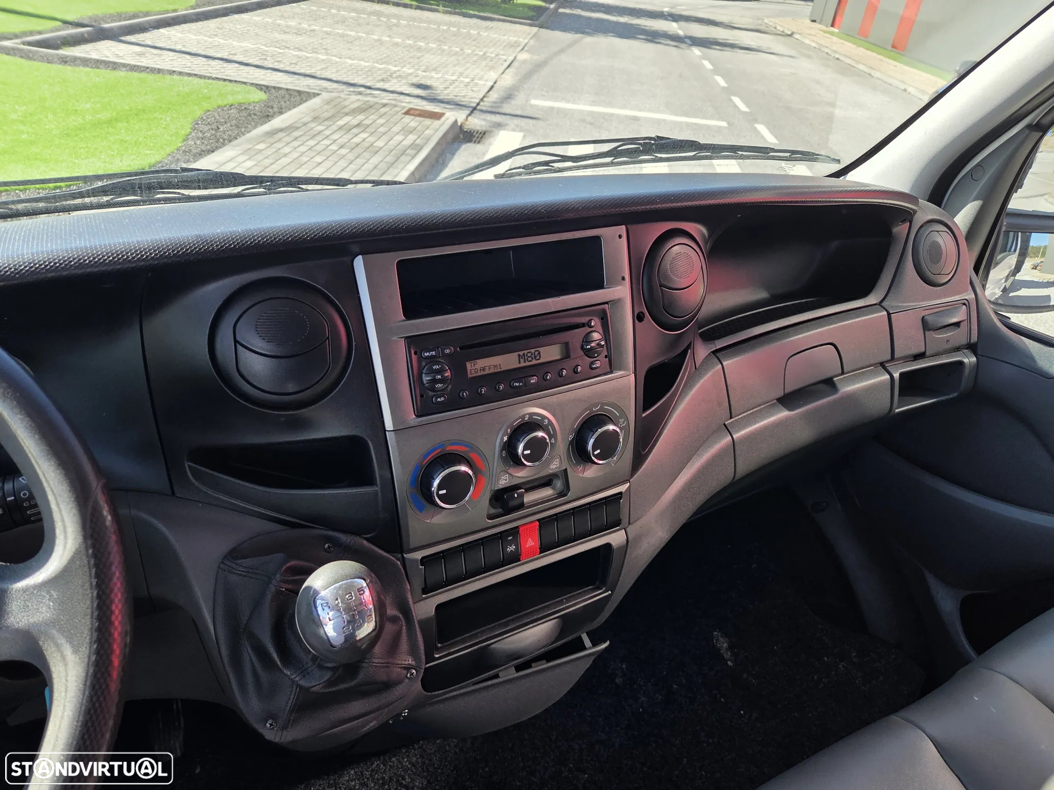Iveco Daily 35C15 3500kgs Tribasculante - 10