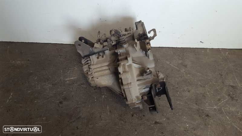 CAIXA VELOCIDADES HYUNDAI LANTRA II 1998 - 3