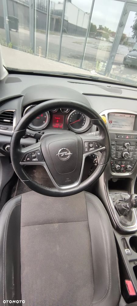 Opel Astra 1.7 CDTI DPF Cosmo - 6
