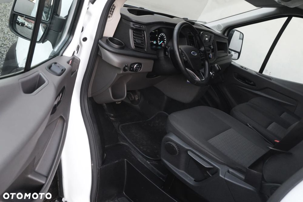 Ford Transit - 9