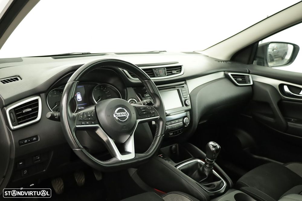 Nissan Qashqai 1.3 DIG-T N-Connecta J18 - 6