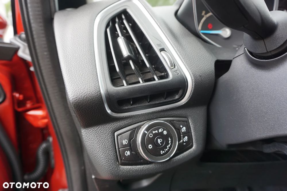 Ford B-MAX 1.5 TDCi Titanium X - 36