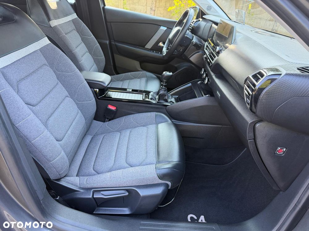 Citroën C4 1.2 PureTech Max S&S - 15
