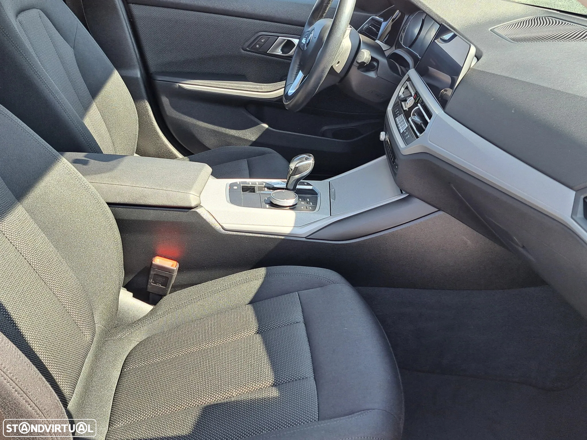 BMW 320 d Auto - 24