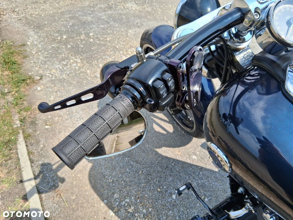Harley-Davidson Softail Breakout - 15