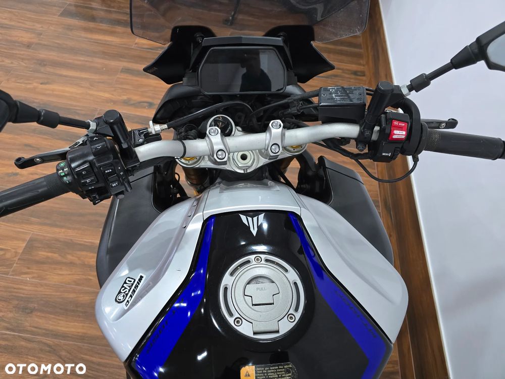 Yamaha MT - 27